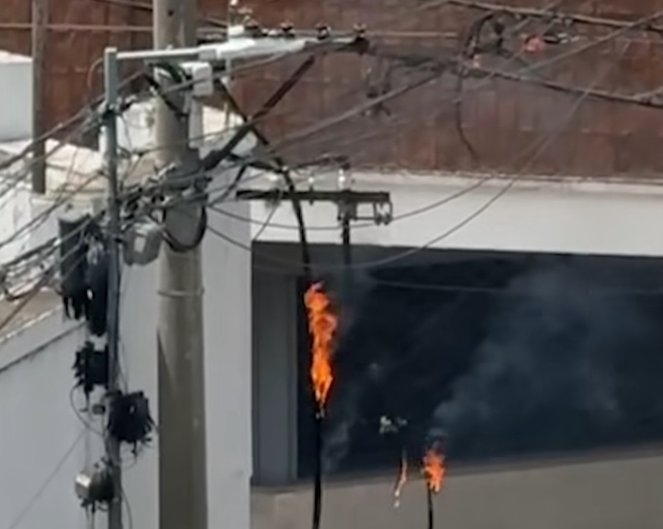 Lee más sobre el artículo Incendio de cables en el centro de la ciudad