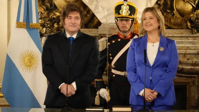 Lee más sobre el artículo Alejandra Monteoliva asumió en Seguridad y promete continuidad total de la «doctrina Bullrich»