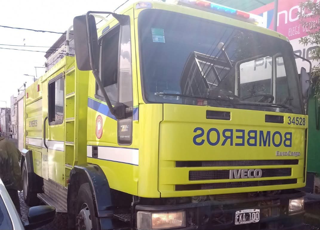 Lee más sobre el artículo Un joven en terapia intensiva tras incendiarse vivienda en la zona oeste
