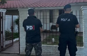 Lee más sobre el artículo Allanamientos en San Nicolás y Villa Constitución por violencia en Jardín «Manitos a la Obra»
