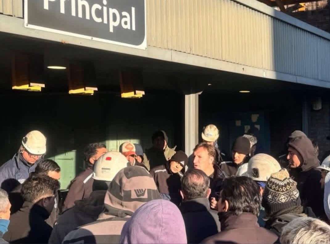 Lee más sobre el artículo Anuncian acuerdo y se normaliza actividad de contratistas en Acindar Villa Constitución