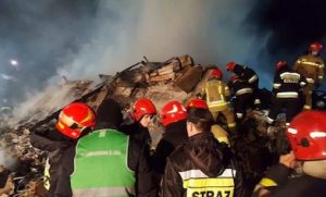 Lee más sobre el artículo Tragedia en Suiza: murieron decenas de personas tras incendio en una fiesta