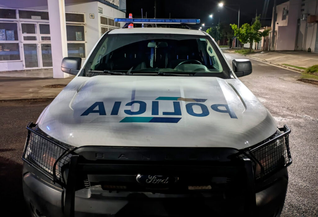 Lee más sobre el artículo Le dispararon a su vivienda y detuvieron a una mujer con marihuana en zona norte