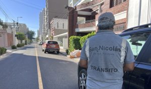 Lee más sobre el artículo Rige la doble mano y prohibición de estacionamiento en la Avenida del Río