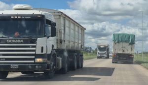 Lee más sobre el artículo Aprobaron licitación para controlar el tránsito pesado en el camino que une la Autopista con el Camino de la Costa