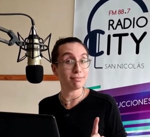 Lee más sobre el artículo Volvió el Magazine de San Nicolás con Fede Reggiuri a FM 88.7 Radio City San Nicolás