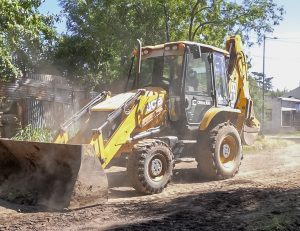 Lee más sobre el artículo Santiago Passaglia recorrió las obras de pavimentación en Barrio Colombini