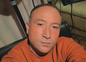 Lee más sobre el artículo Un policía de Ramallo fue brutalmente golpeado y está internado con traumatismo de cráneo