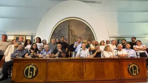 Lee más sobre el artículo La CGT confirmó un paro general por 24 horas para este jueves, cuando se trate la reforma laboral