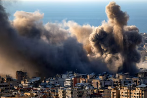 Lee más sobre el artículo La guerra en Irán se extiende y arrastra a Medio Oriente hacia una crisis
