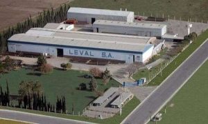 Lee más sobre el artículo Trabajadores de Leval no cobran sus salarios e inician retención de tareas