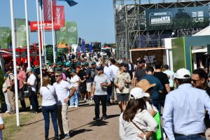 Lee más sobre el artículo Expoagro, con buena asistencia de visitantes, realiza hoy su segunda jornada