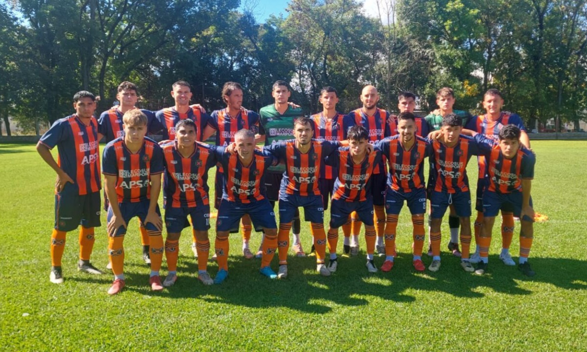 Lee más sobre el artículo Fútbol local: gran victoria de Regatas ante General Rojo