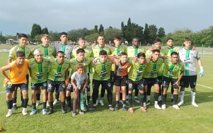 Lee más sobre el artículo Fútbol local: Los Andes le ganó a Regatas y es el nuevo líder del Apertura