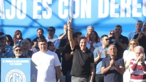 Lee más sobre el artículo La CGT llamó a profundizar la lucha: «Se terminó la paciencia, señor Presidente»
