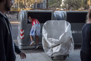 Lee más sobre el artículo Pobres que no se ven por la magia del Indec