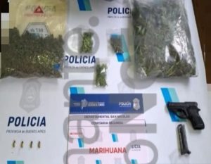 Lee más sobre el artículo Secuestraron armas, drogas y hay dos detenidos tras allanamiento en Barrio Los Provincianos