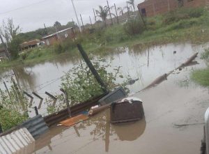 Lee más sobre el artículo Ramallo: personal del municipio asistió a vecinos de barrio “El Triángulo” por las intensas lluvias