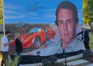Lee más sobre el artículo Quedó inaugurado el Mural en homenaje a Juan María Traverso, en Villa Ramallo