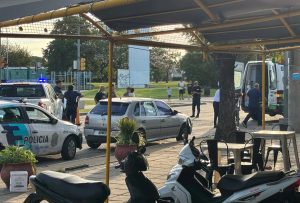 Lee más sobre el artículo Un motociclista resultó herido tras chocar con auto en Morteo y Pellegrini