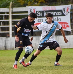 Lee más sobre el artículo Fútbol local: se completó la fecha 12 del Torneo Apertura y La Emilia quedó como único puntero