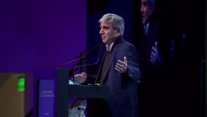 Lee más sobre el artículo Caputo, especialista en negación: “Parece un chiste que te hablen de crisis”