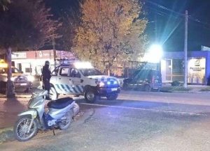 Lee más sobre el artículo Villa Ramallo: dos menores de edad se accidentaron en moto y sufrieron lesiones