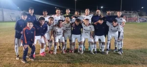 Lee más sobre el artículo Fútbol local: Regatas lo empató sobre el final y continúa puntero del Torneo Apertura