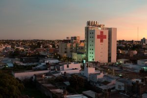 Lee más sobre el artículo Tragedia en Barrio Belgrano: una abuela murió tras prenderse fuego accidentalmente su cuerpo