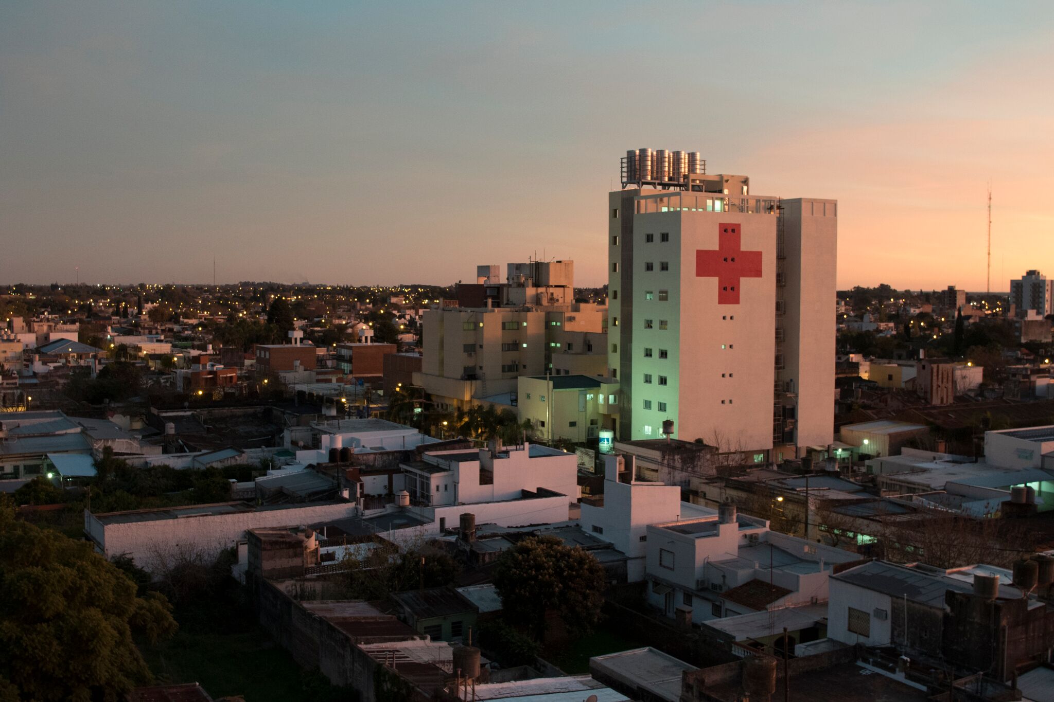 Lee más sobre el artículo Tragedia en Barrio Belgrano: una abuela murió tras prenderse fuego accidentalmente su cuerpo