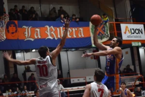 Lee más sobre el artículo Liga Federal de Básquet: Regatas ganó y sigue prendido