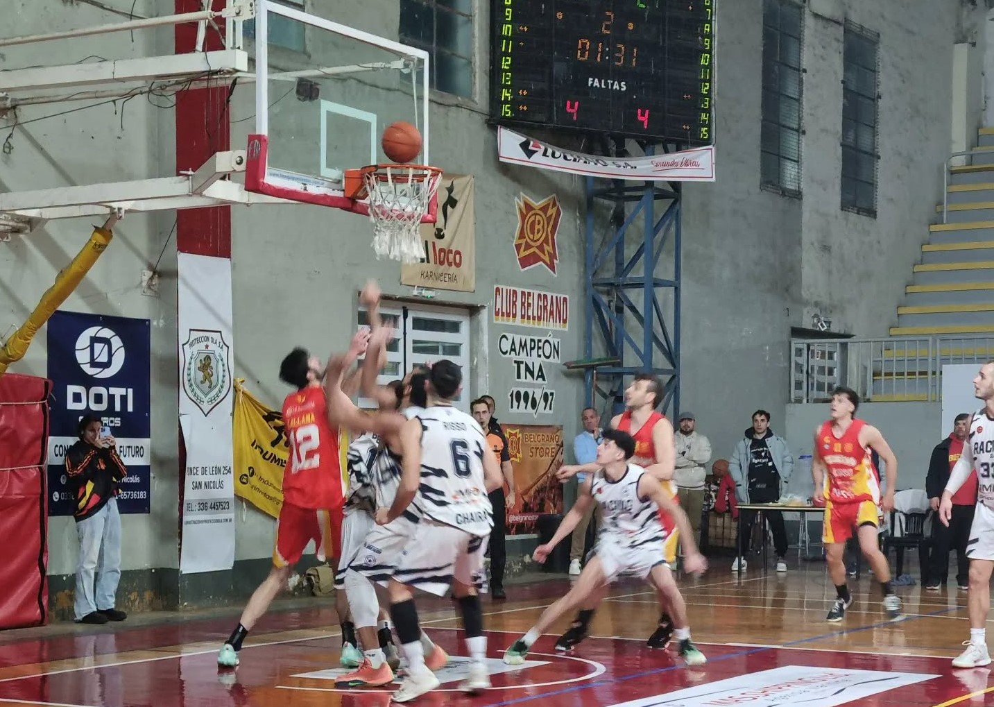 En este momento estás viendo Liga Federal de Básquet: Belgrano dio vuelta la serie y pasó a la siguiente fase