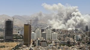 Lee más sobre el artículo Irán atacó posiciones de EE.UU. en el Golfo Pérsico como respuesta al bombardeo de sus costas