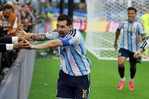Lee más sobre el artículo Lionel Messi: un crack épico, un tipo feliz