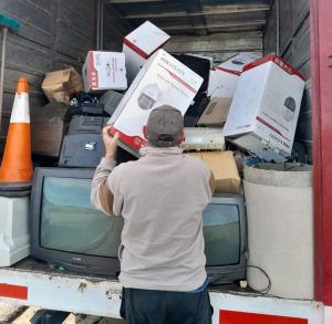 Lee más sobre el artículo Se recolectaron 1.740 kilos de residuos electrónicos en las delegaciones de La Emilia, General Rojo y Conesa