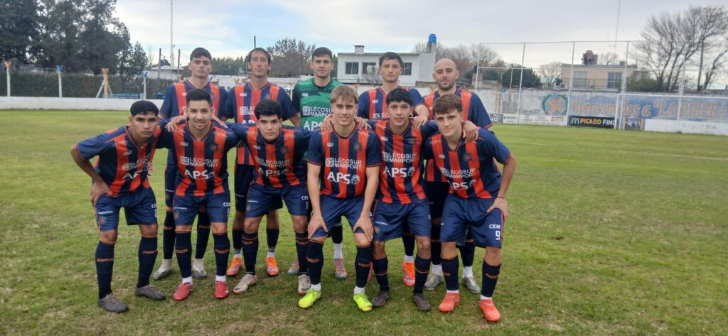 En este momento estás viendo Fútbol local: Regatas goleó a 12 de Octubre en el cierre de la fase regular del Torneo Apertura