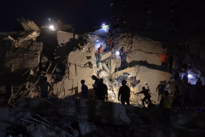 Lee más sobre el artículo Continúan las tareas de rescate en Venezuela tras los terremotos: hay al menos 32 muertos y más de 700 heridos