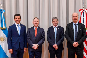 Lee más sobre el artículo La “Trump Mission” pasa a cobrar por la ventanilla de Milei