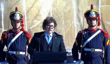 En este momento estás viendo Javier Milei evitó confrontar en Rosario y destacó la figura de Manuel Belgrano: «Fue el gran promotor de la libertad»