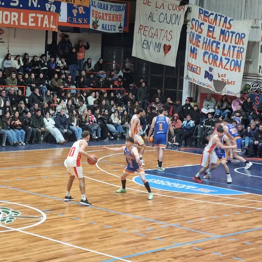 En este momento estás viendo Torneo Federal de Básquet: Belgrano le ganó el clásico a Regatas y define de local