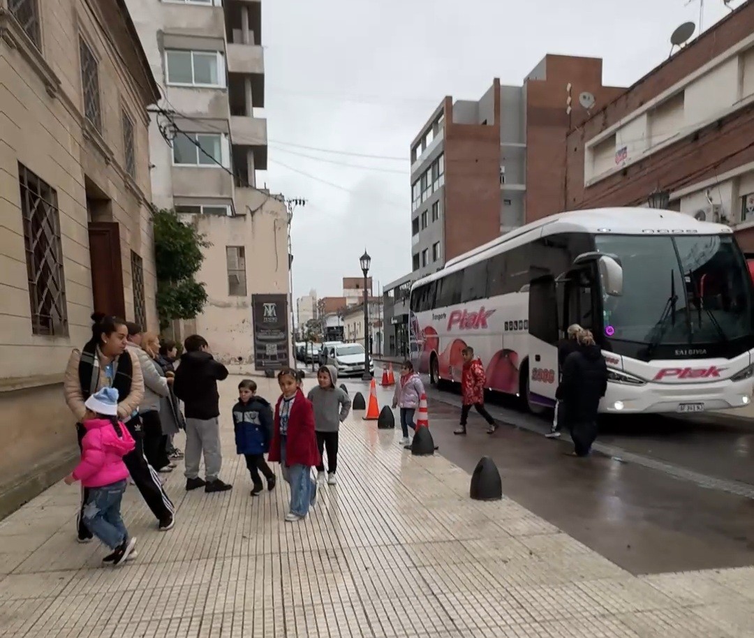 En este momento estás viendo Niños de distintos barrios tendrán acceso al Teatro San Nicolás durante las vacaciones de invierno