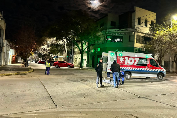 En este momento estás viendo Un motociclista fue hospitalizado tras un choque frente a Tribunales