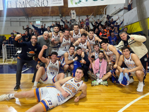 Lee más sobre el artículo Liga Federal de Básquet: Regatas obtuvo un gran triunfo en La Pampa y acaricia la final por el ascenso