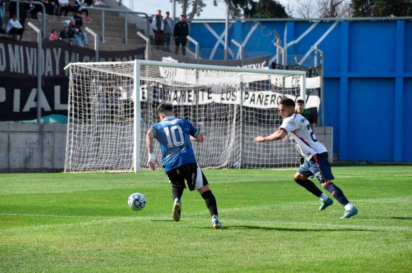 En este momento estás viendo Regatas es el campeón del Torneo Apertura tras ganarle a La Emilia por penales